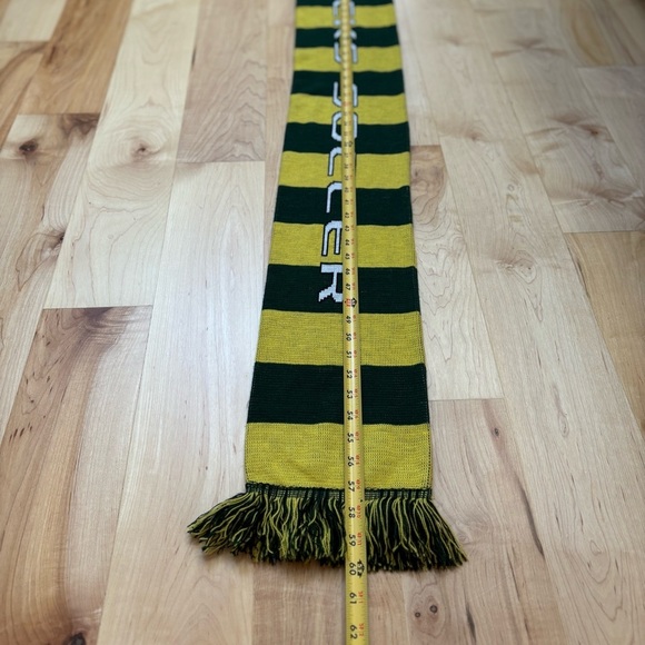 Oregon Ducks Knit Soccer Sports Scarf 60inch - Picture 8 of 9